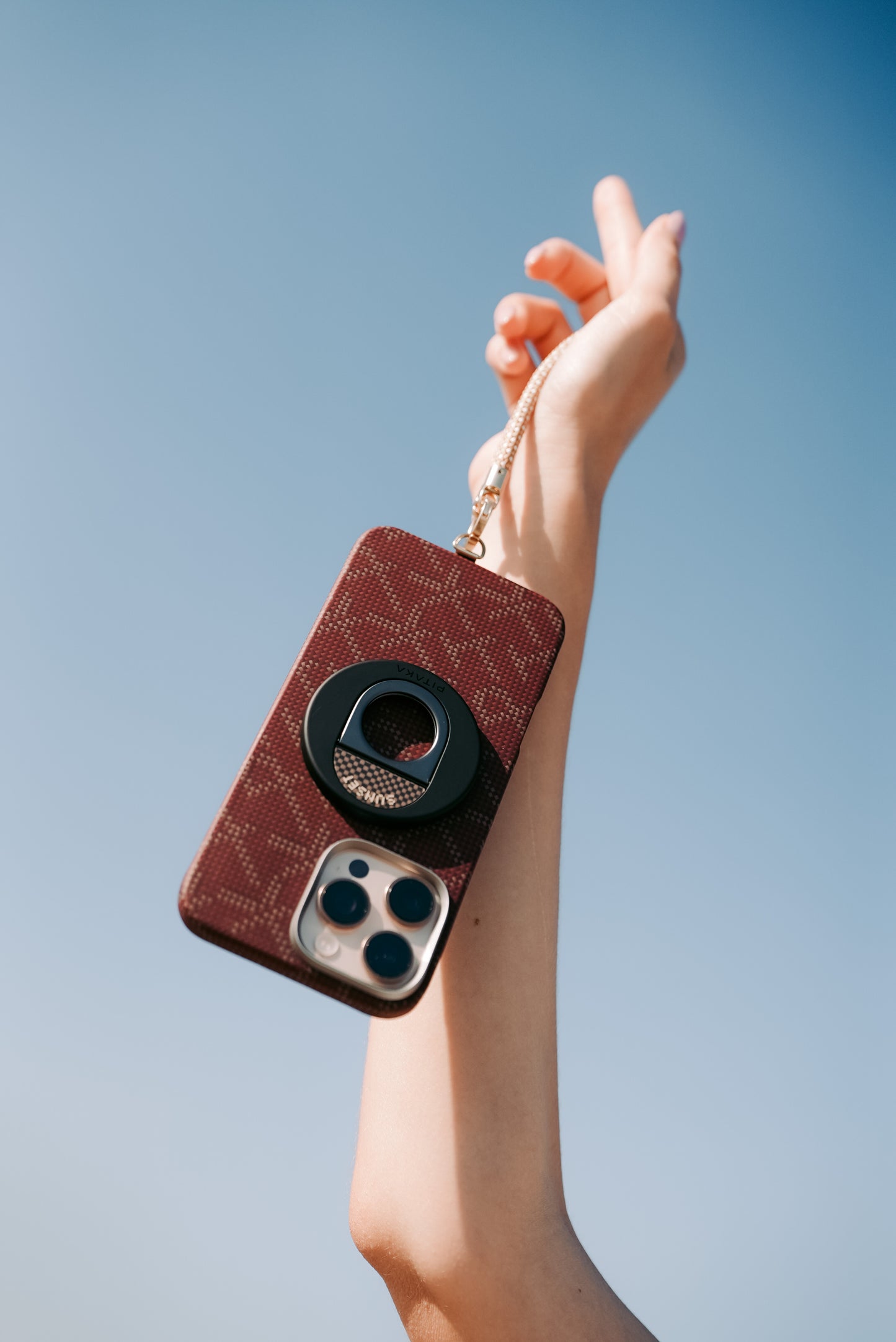 MONOGRAM Ultra Slim  - Red & Gold Case + Magnet Ring Stand