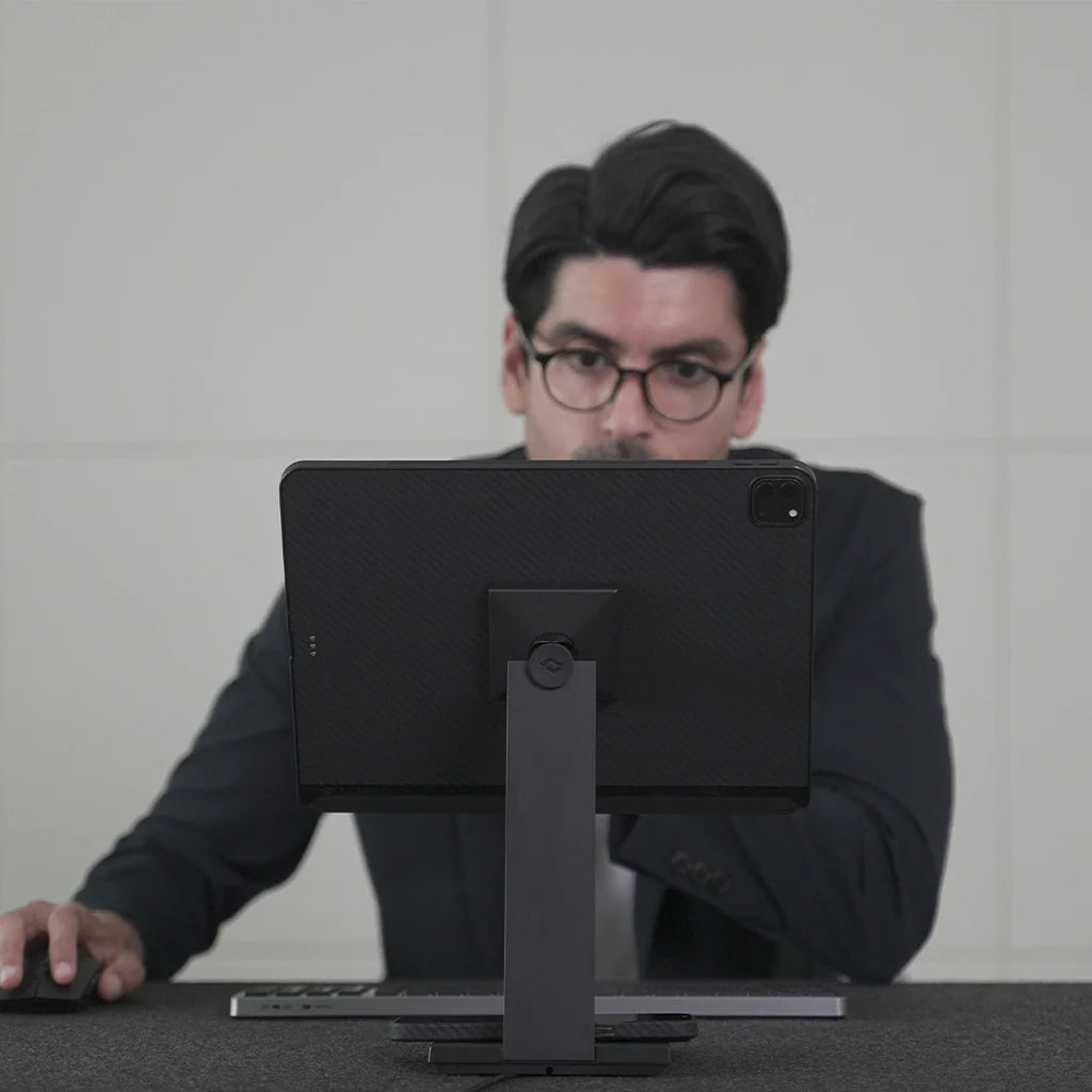 MagEZ Stand for tablets