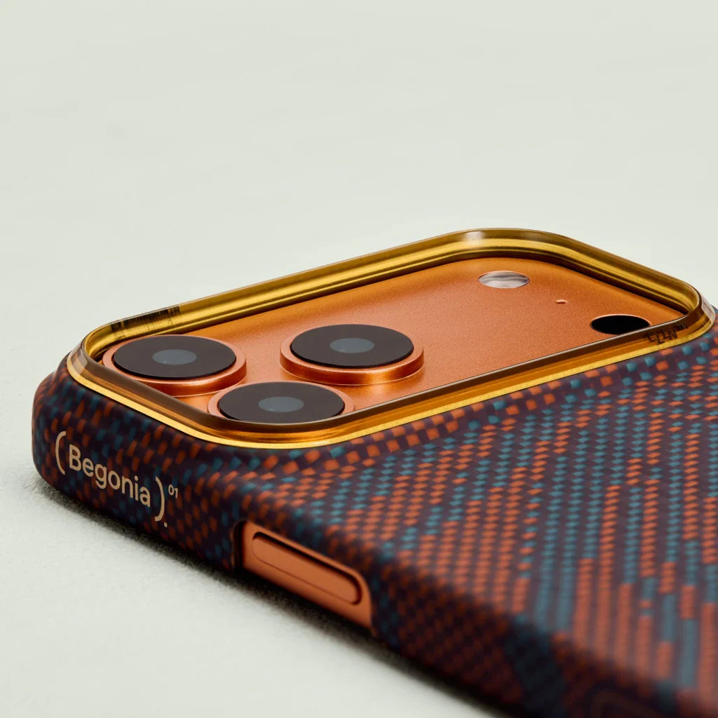 iPhone 17 Pro Edge Case Burning Orange (PitaTap™)