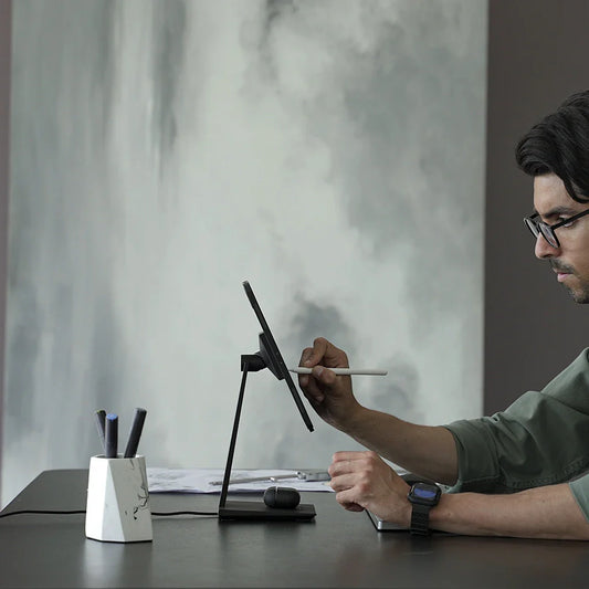 MagEZ Stand for tablets